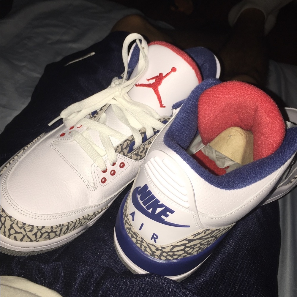 Jordan “True Blue” 3s size 10